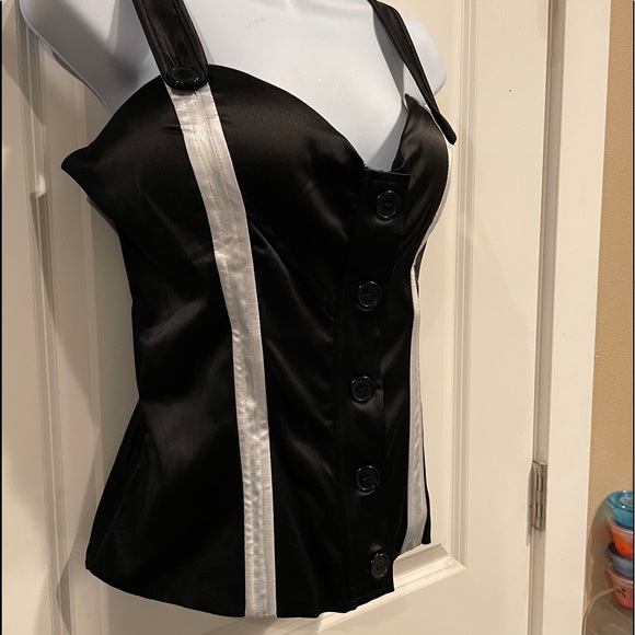 Black and White Corset - Picture 2 of 13